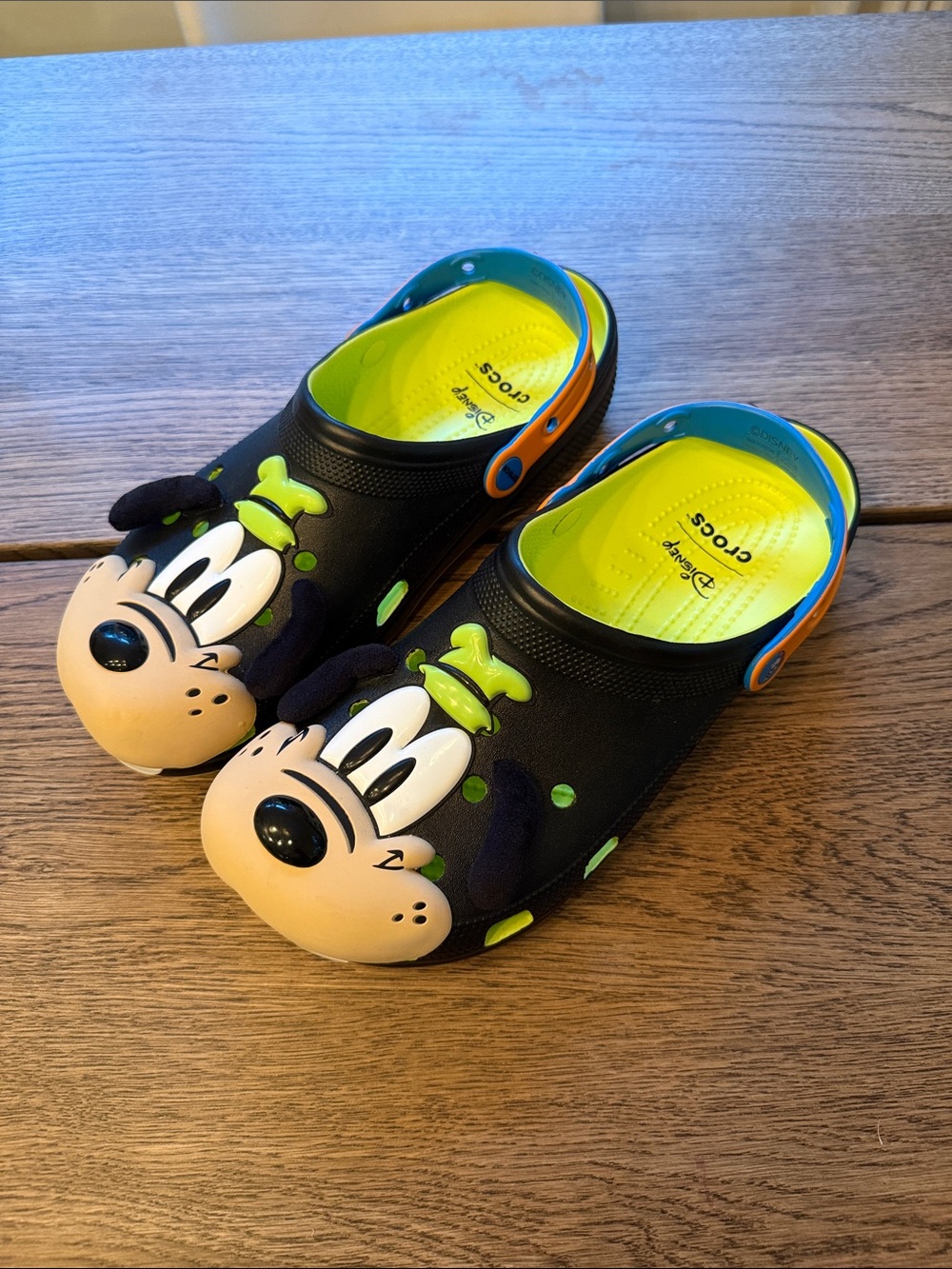 Disney Crocs x Goofy